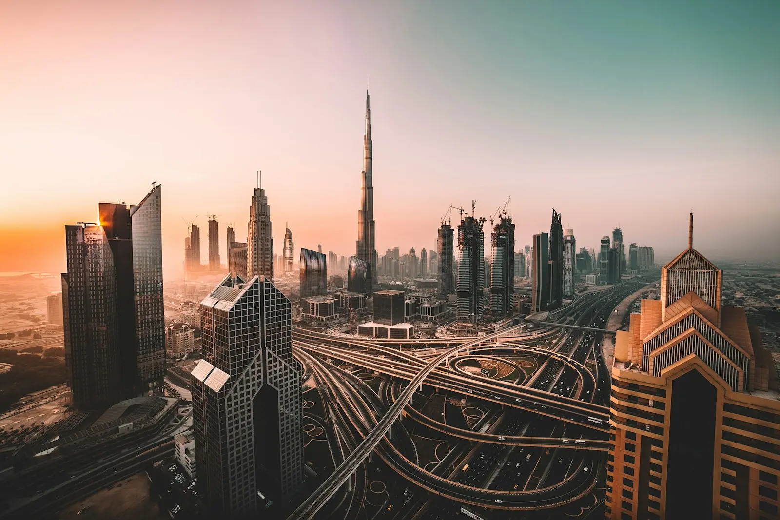 Escale à Dubaï — la skyline depuis la marina